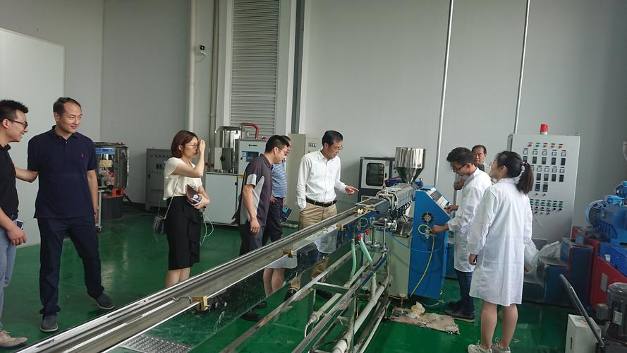 新工集团总经理王雪根带队到南京全凯生物基材料研究院就新型研发机构